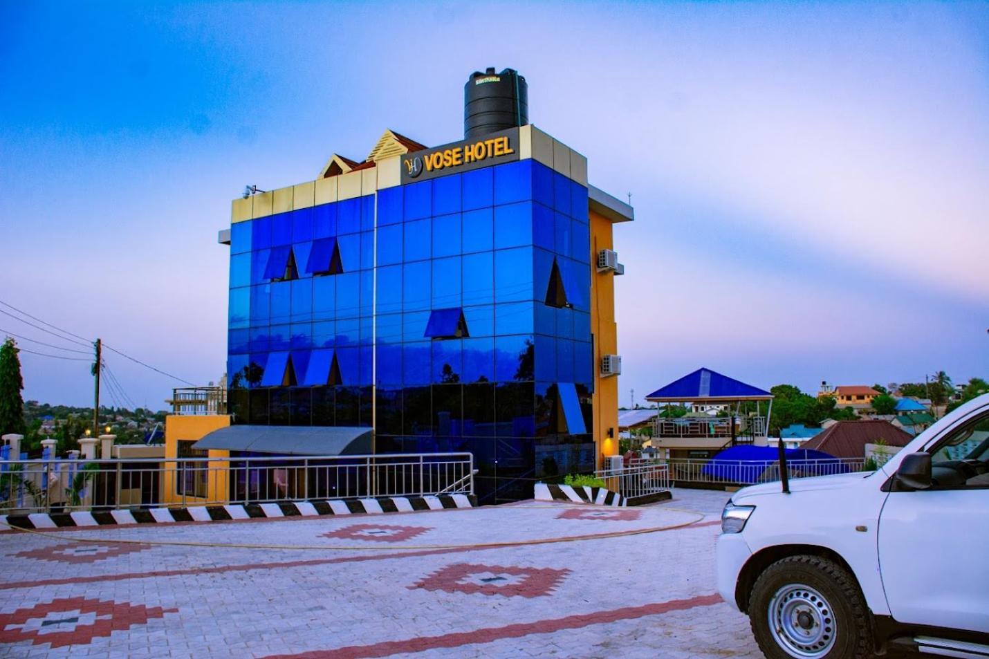 Vose Hotel & Spa Daressalam Exterior foto